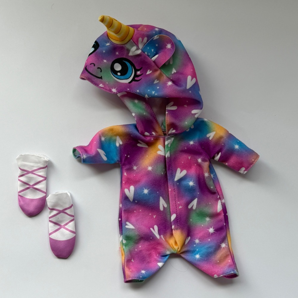 Baby Alive Sophia Sparkle Doll and Accessories Set - Picture 5 of 11